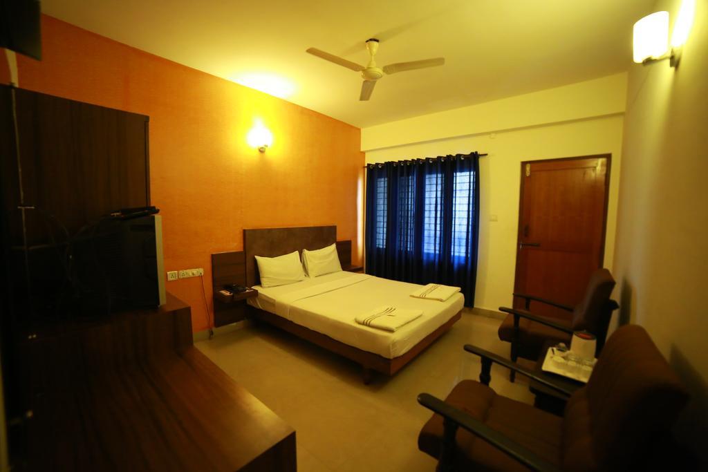 Qik Stay @ S.K. Continental Mysore Eksteriør billede