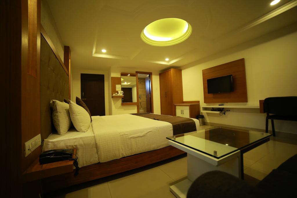 Qik Stay @ S.K. Continental Mysore Eksteriør billede