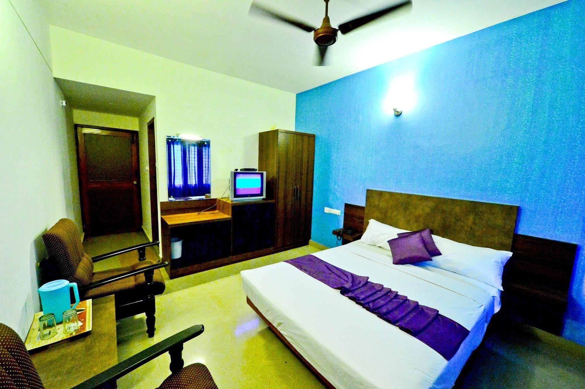 Qik Stay @ S.K. Continental Mysore Eksteriør billede
